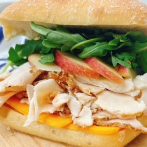Chicken, Smoked Cheddar & Apples